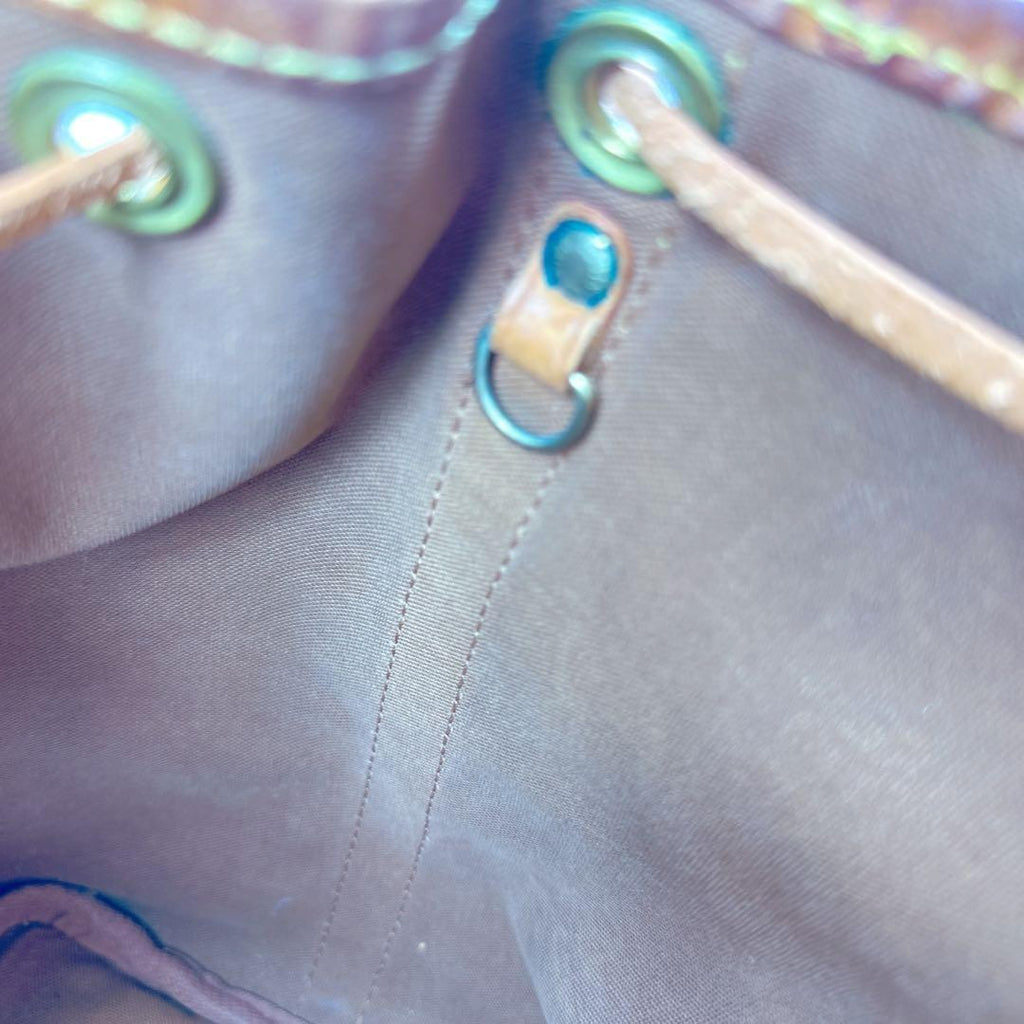 Louis Vuitton Monogram Drawstring Shoulder Bag Petit Noé, Tasche