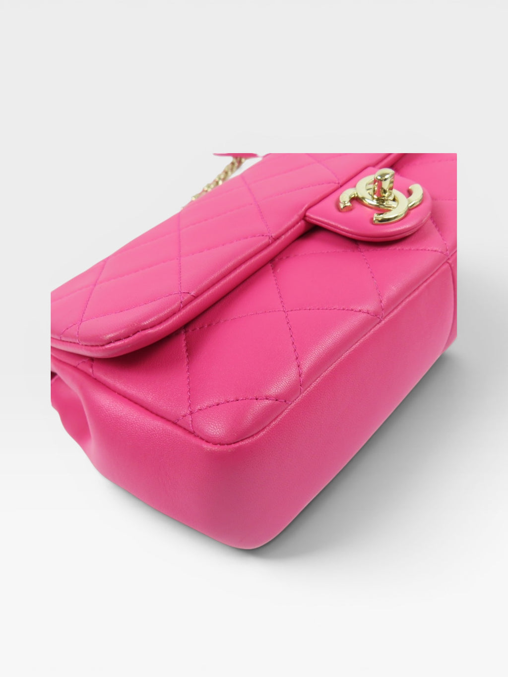 Chanel Excellent Condition Coco Mark Matelassé 2-Way Thick Chain Shoulder Bag Shoulder Bag