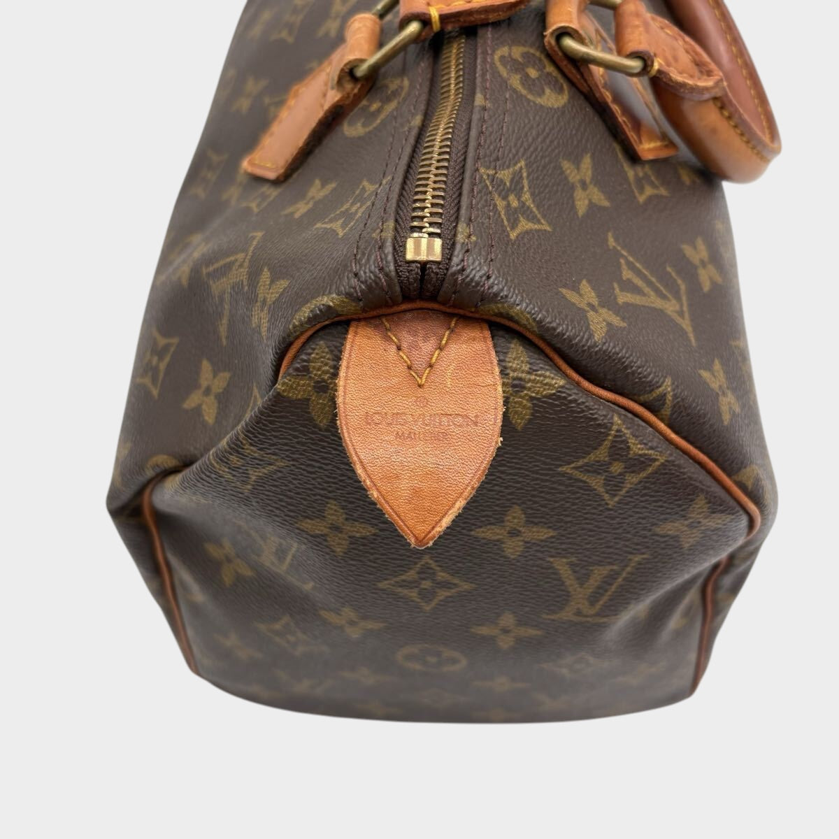Excellent condition Louis Vuitton Monogram handbag, Speedy 30 mini Boston bag, brown.