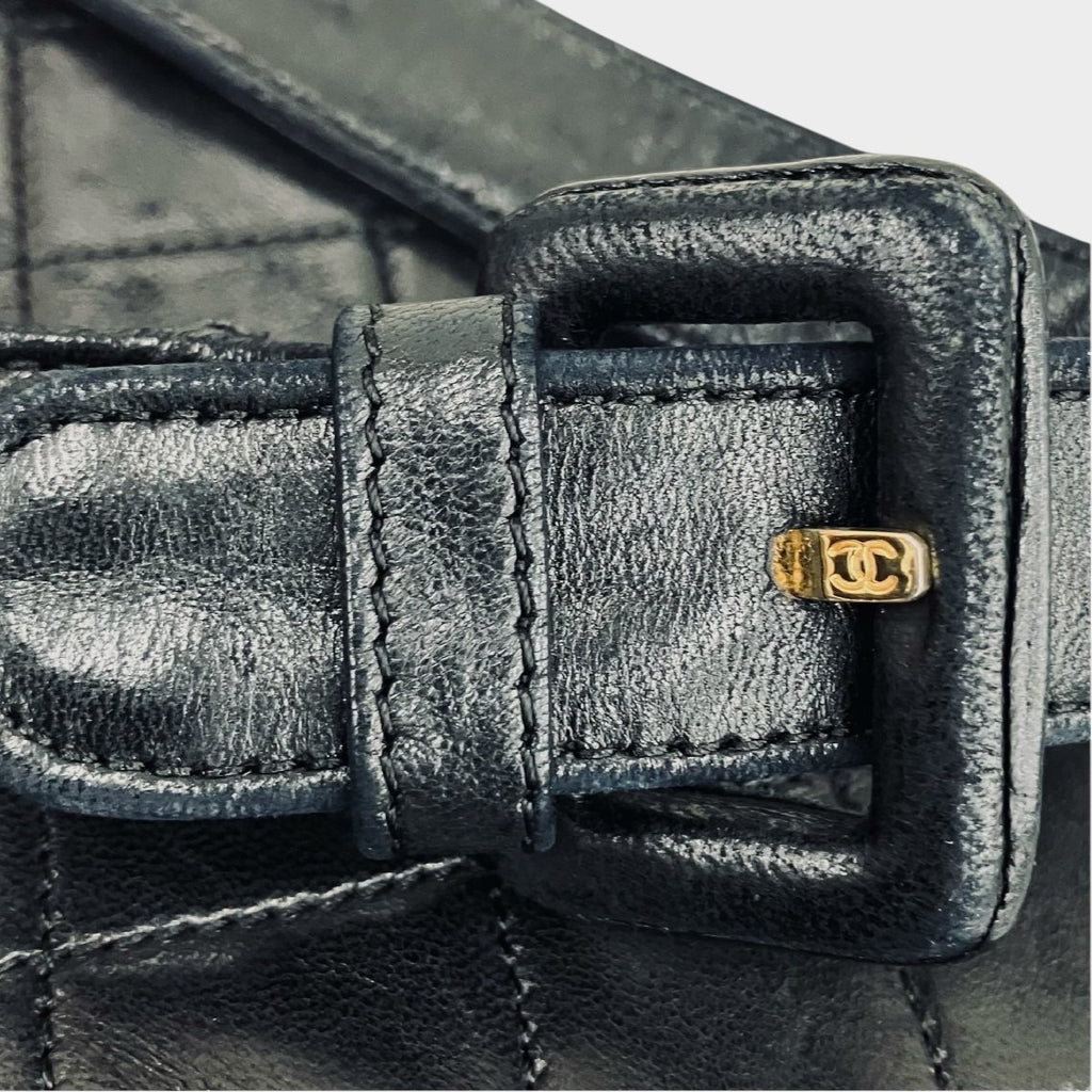CHANEL Vintage Matelassé Waist Pouch with Reverse Coco Mark Tasche　