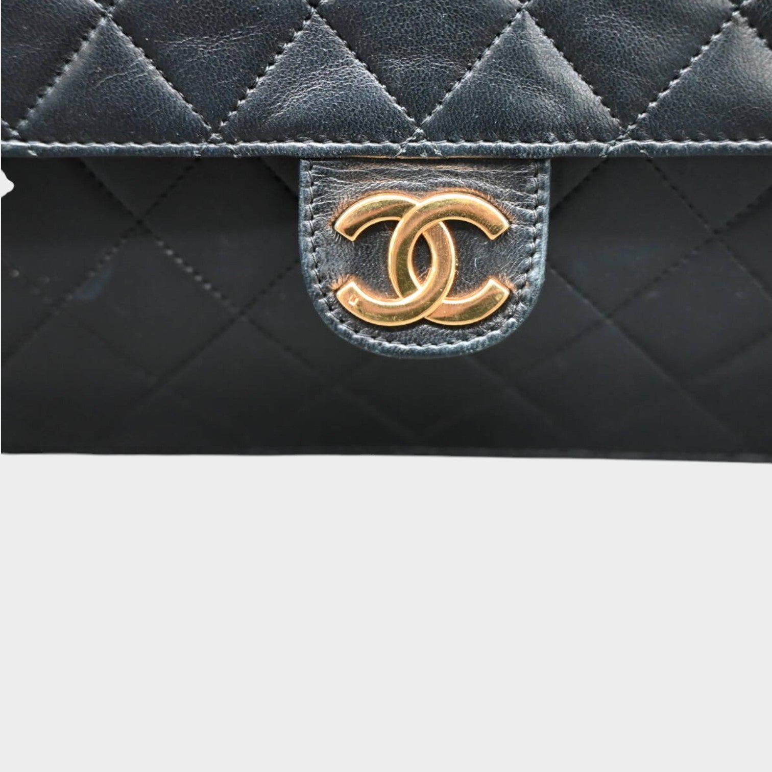 Chanel Matelassé 25 Push-Lock Chain Shoulder Bag, Tasche. Push