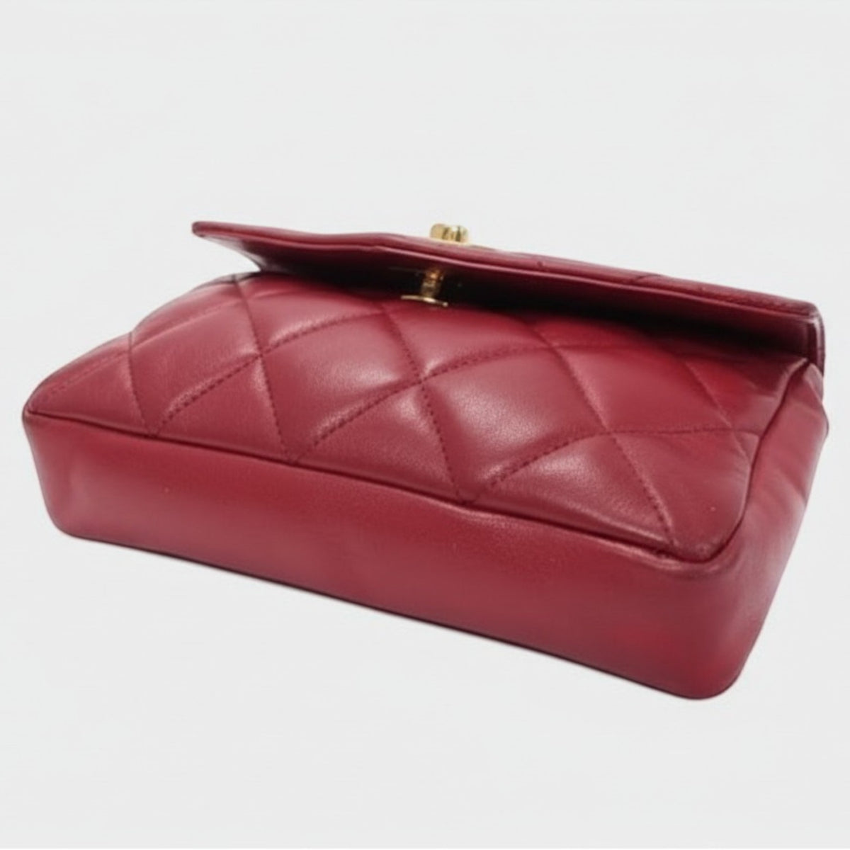 CHANEL Coco Mark Matelassé Lambskin Waist Bag/Body Bag for Women, Red, Tasche