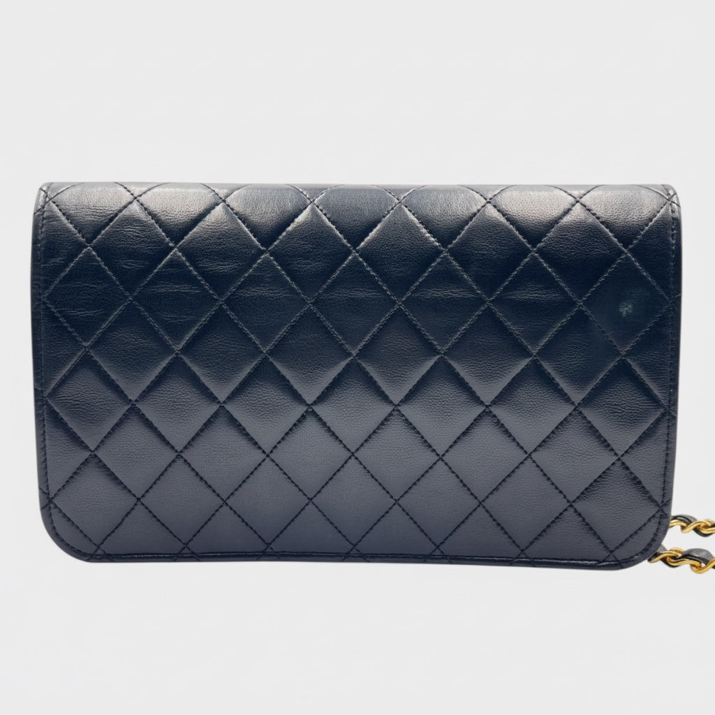 Excellent condition CHANEL Chanel Coco Mark Full Flap Push Lock Chain Shoulder Bag Matelassé Gold Hardware Vintage