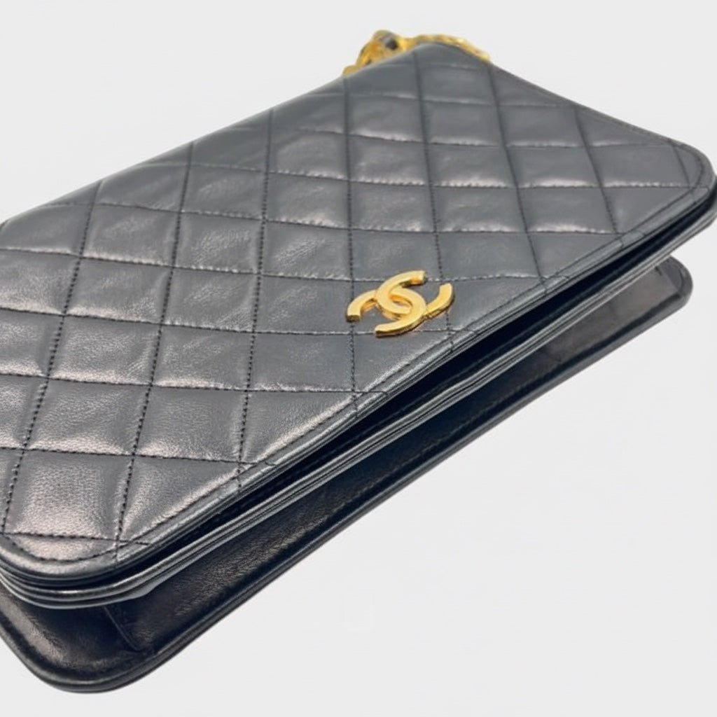 Excellent condition CHANEL Chanel Coco Mark Full Flap Push Lock Chain Shoulder Bag Matelassé Gold Hardware Vintage