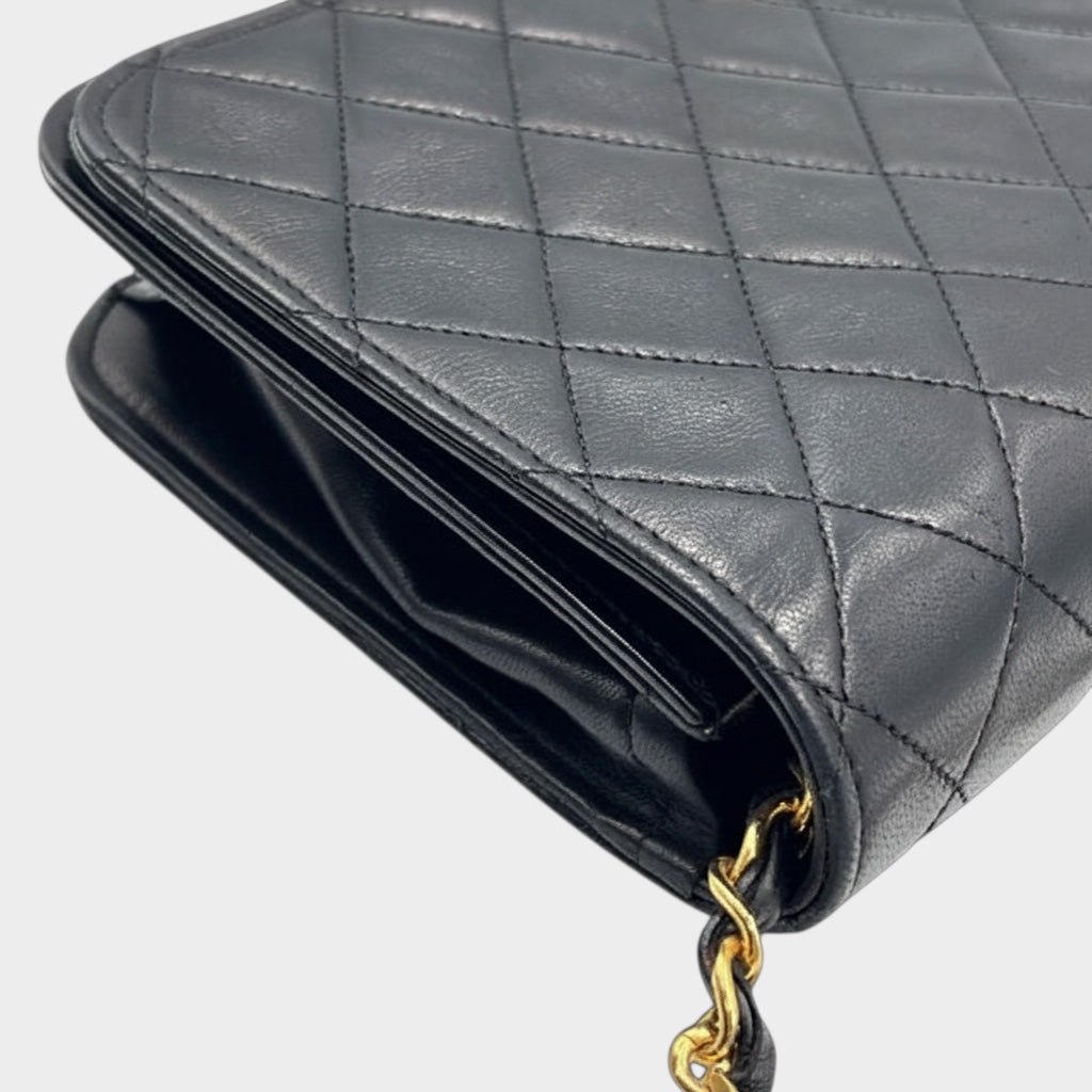 Excellent condition CHANEL Chanel Coco Mark Full Flap Push Lock Chain Shoulder Bag Matelassé Gold Hardware Vintage