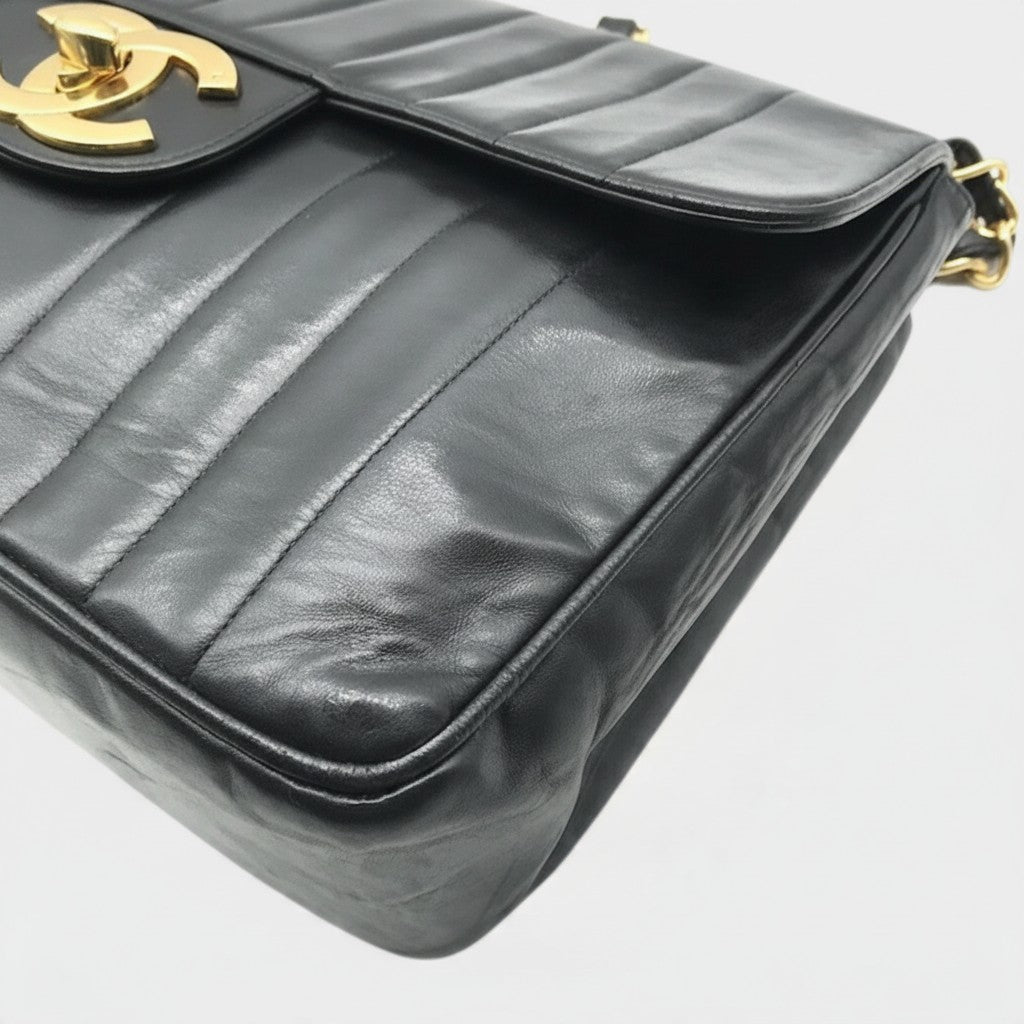 Excellent Condition CHANEL Coco Mark Mademoiselle Turnlock Leather Tasche