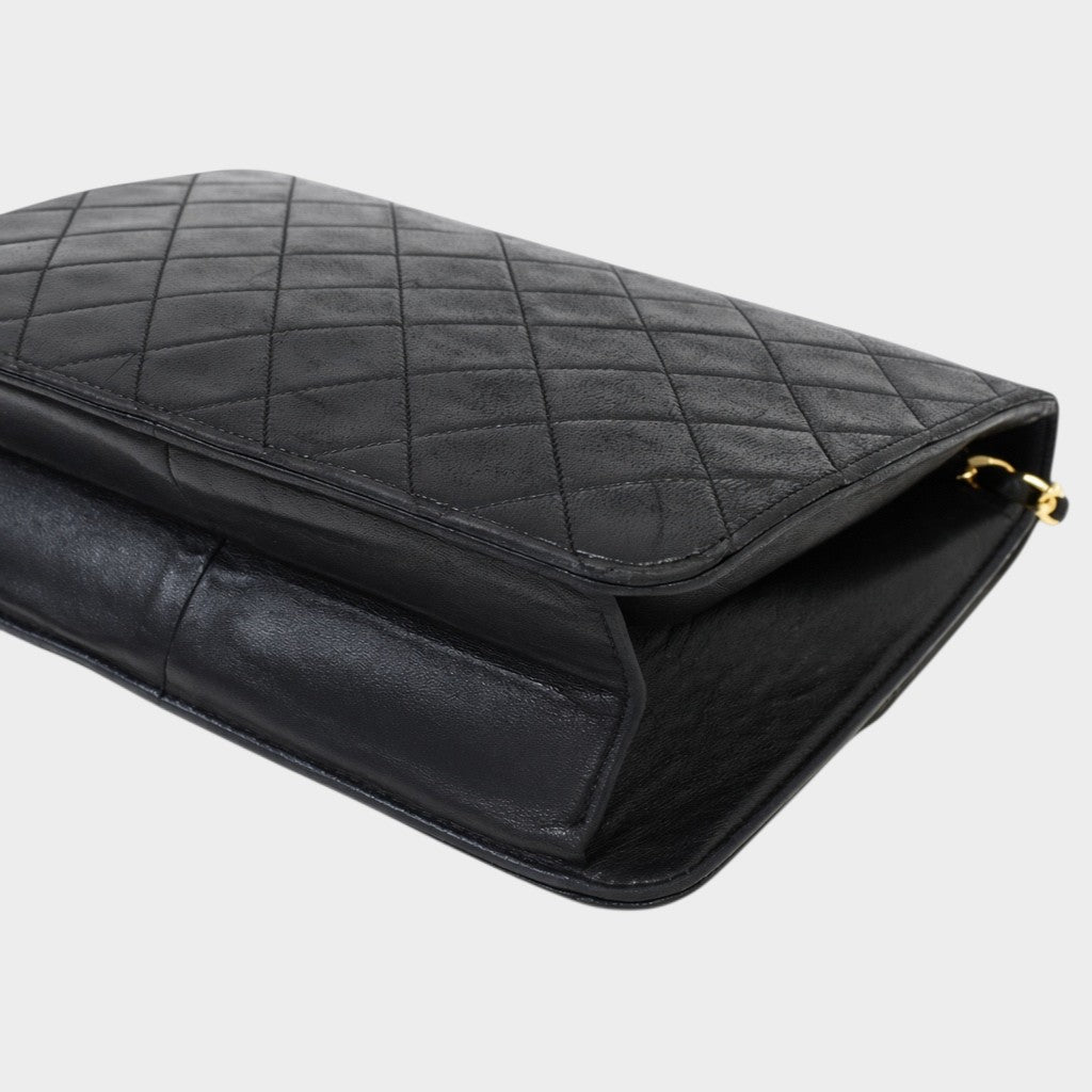 Excellent Condition CHANEL Chain Shoulder Bag Matelassé Single Flap Tasche